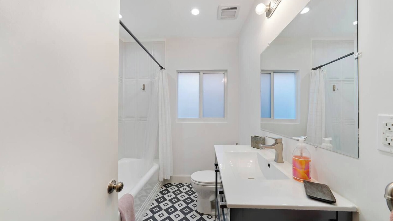 Photo of Bathroom in The Roads
