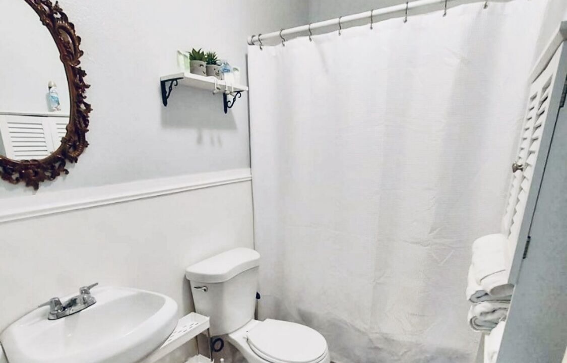 Photo of Bathroom in Ensley