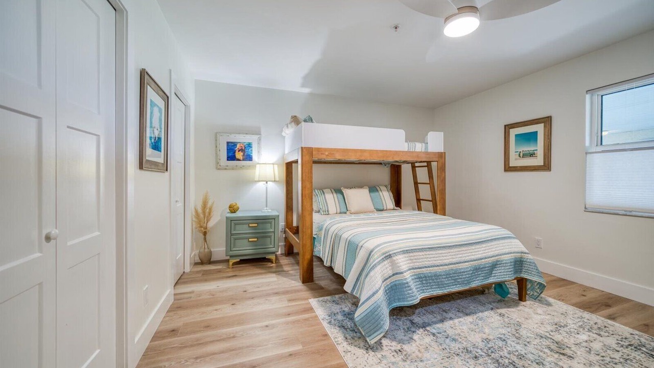 Photo of Bedroom in Redington Beach