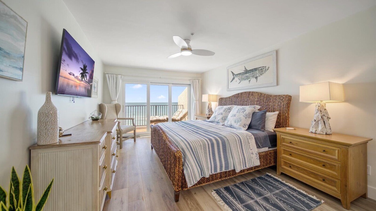 Photo of Bedroom in Redington Beach