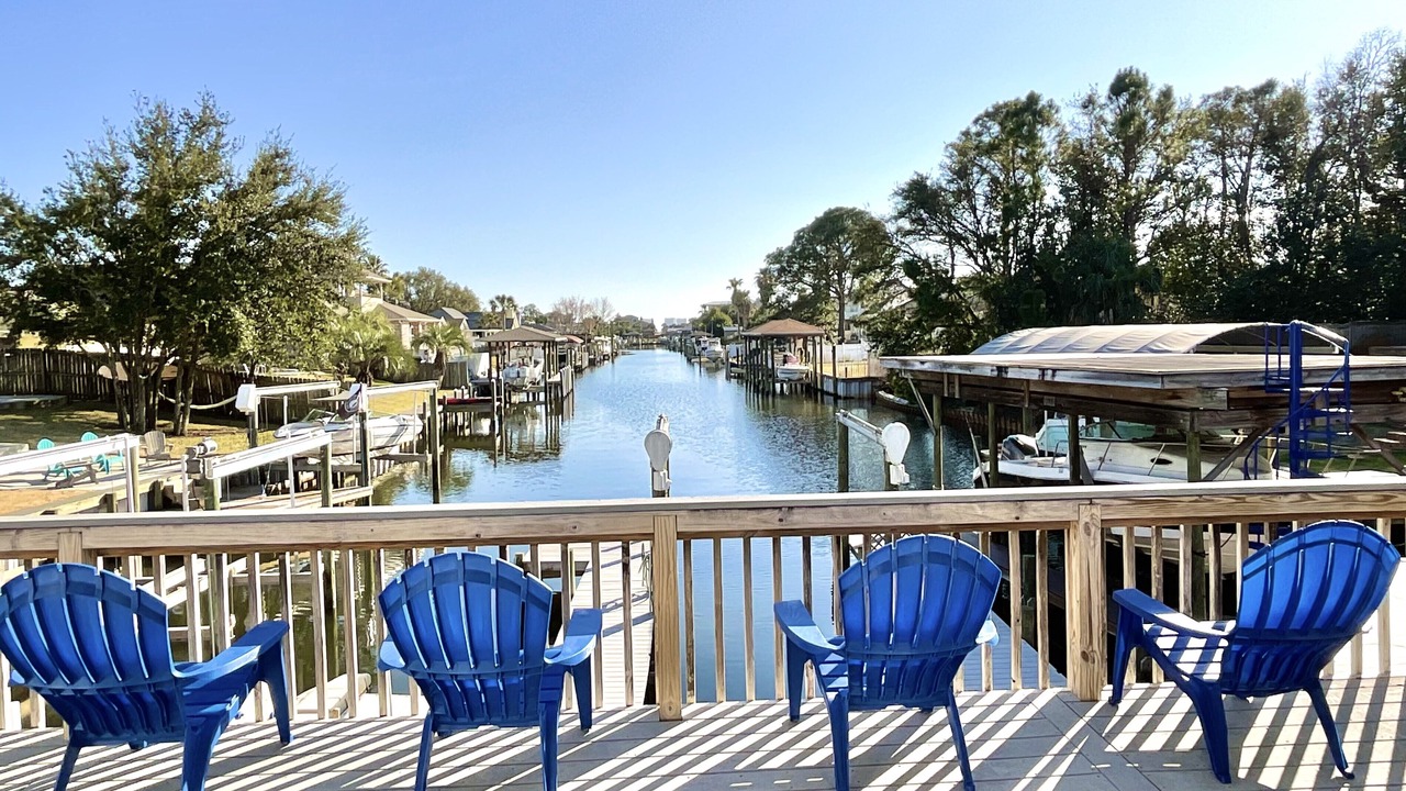 Photo of Others in Gulf Breeze