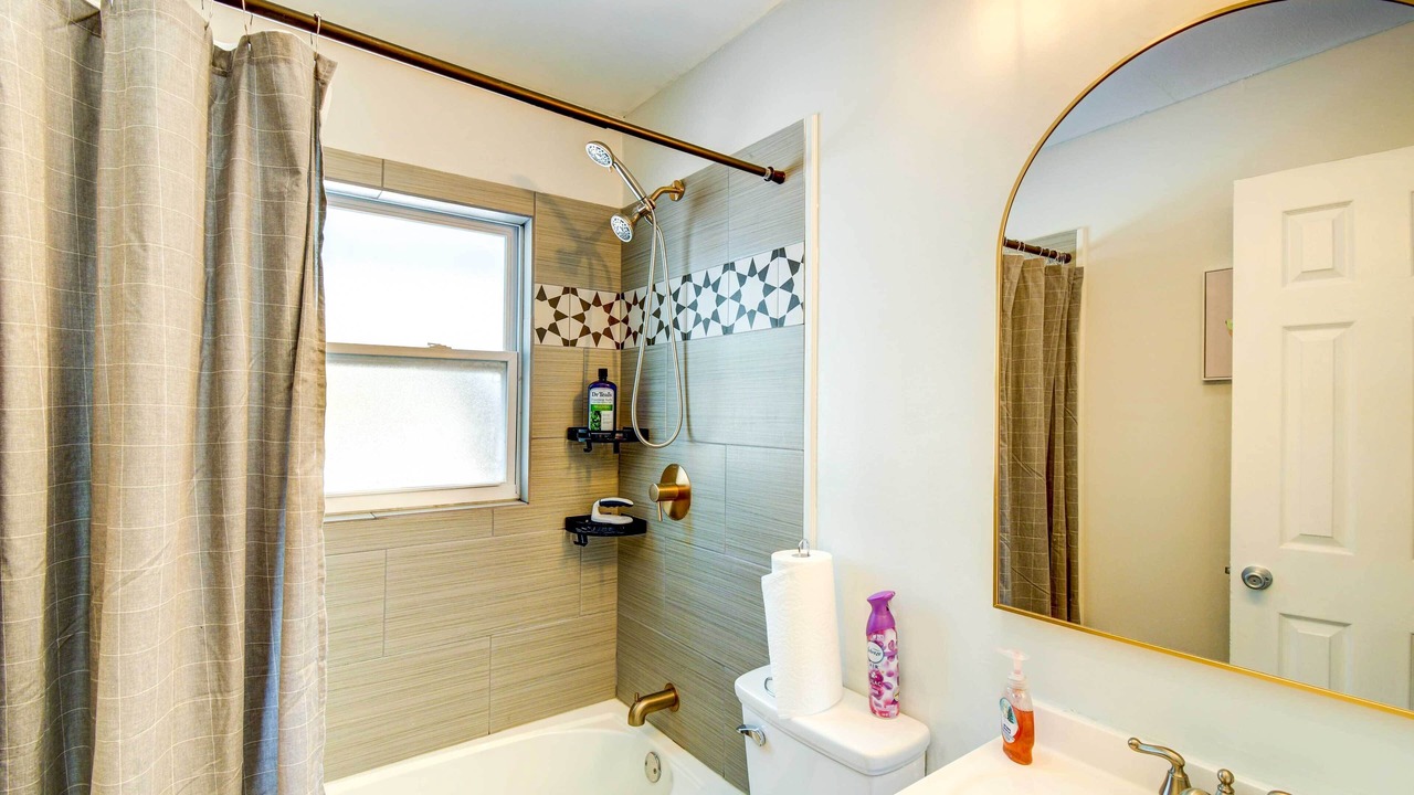 Photo of Bathroom in Palatka