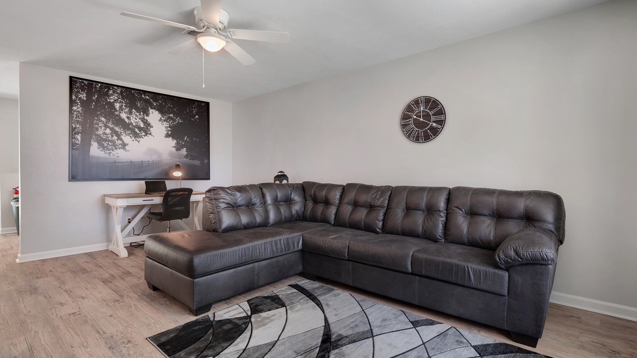 Photo of Livingroom in Tallahassee