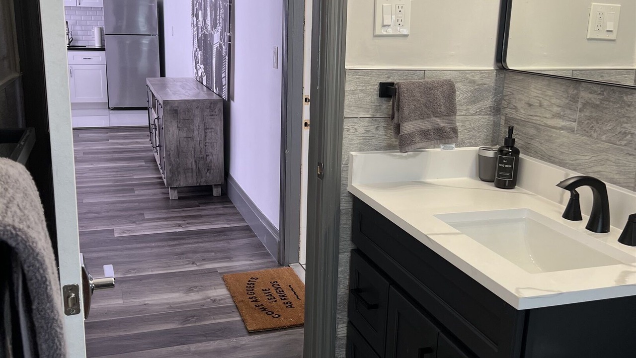 Photo of Bathroom in Sailboat Bend