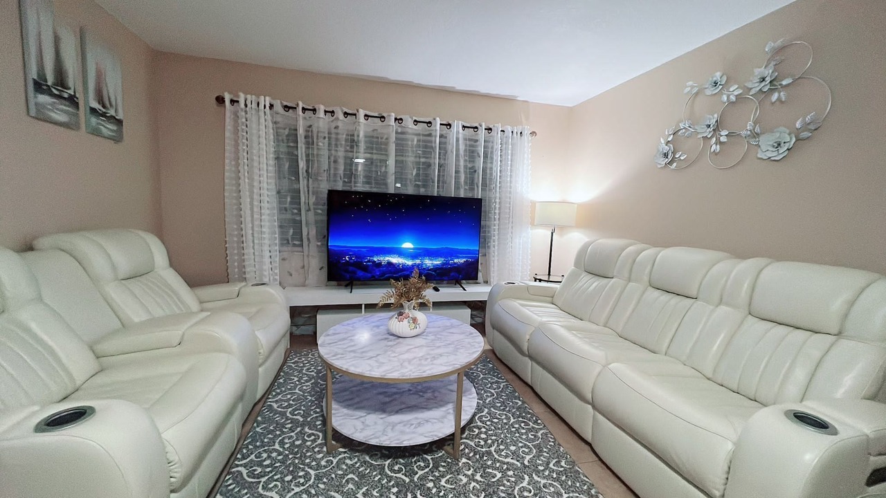 Photo of Livingroom in West Melbourne