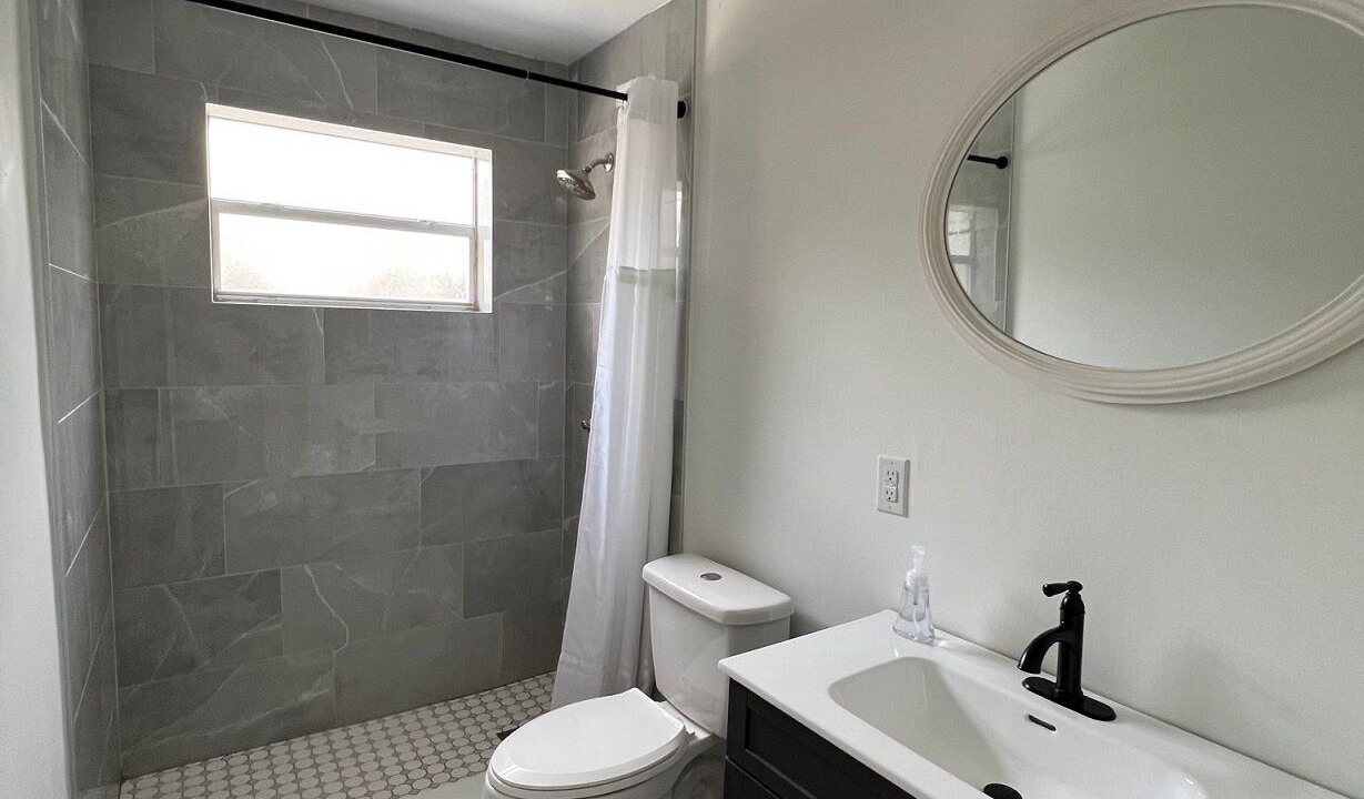 Photo of Bathroom in Pembroke Pines