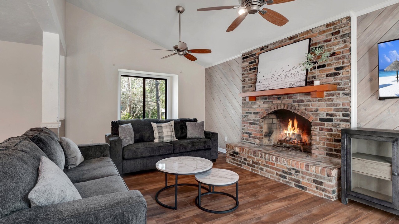 Photo of Livingroom in Tallahassee
