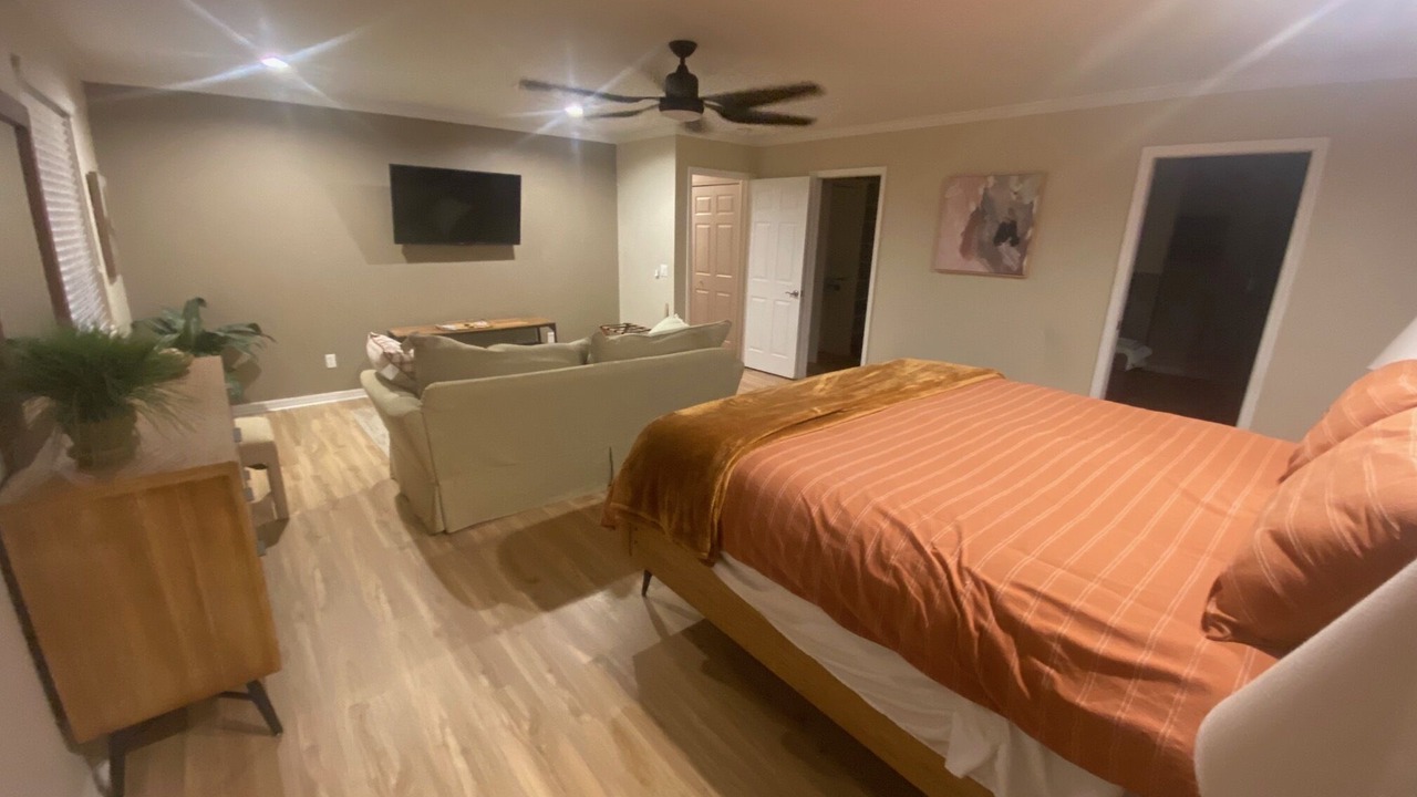 Photo of Bedroom in Riverside Park