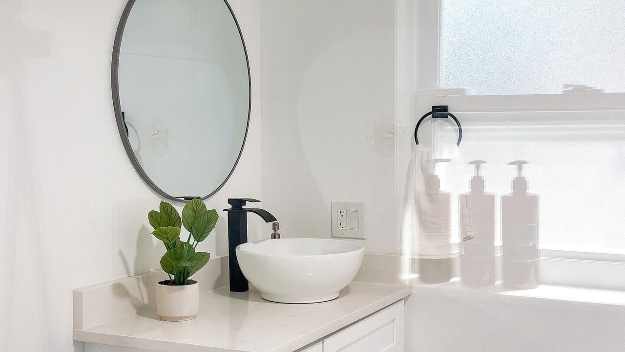 Photo of Bathroom in Egypt Lake-Leto