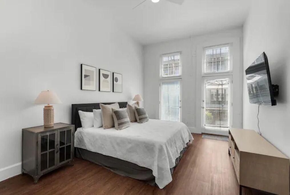 Photo of Bedroom in Downtown