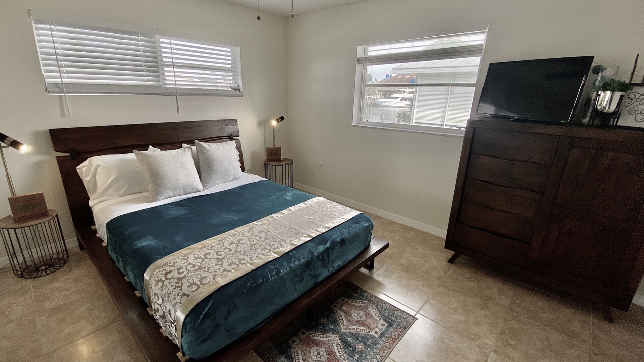 Photo of Bedroom in Lochmoor Waterway Estates