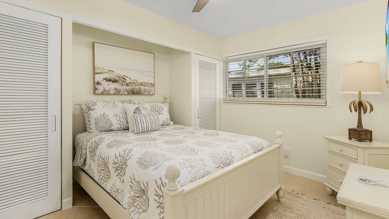 Photo of Bedroom in Lake Park