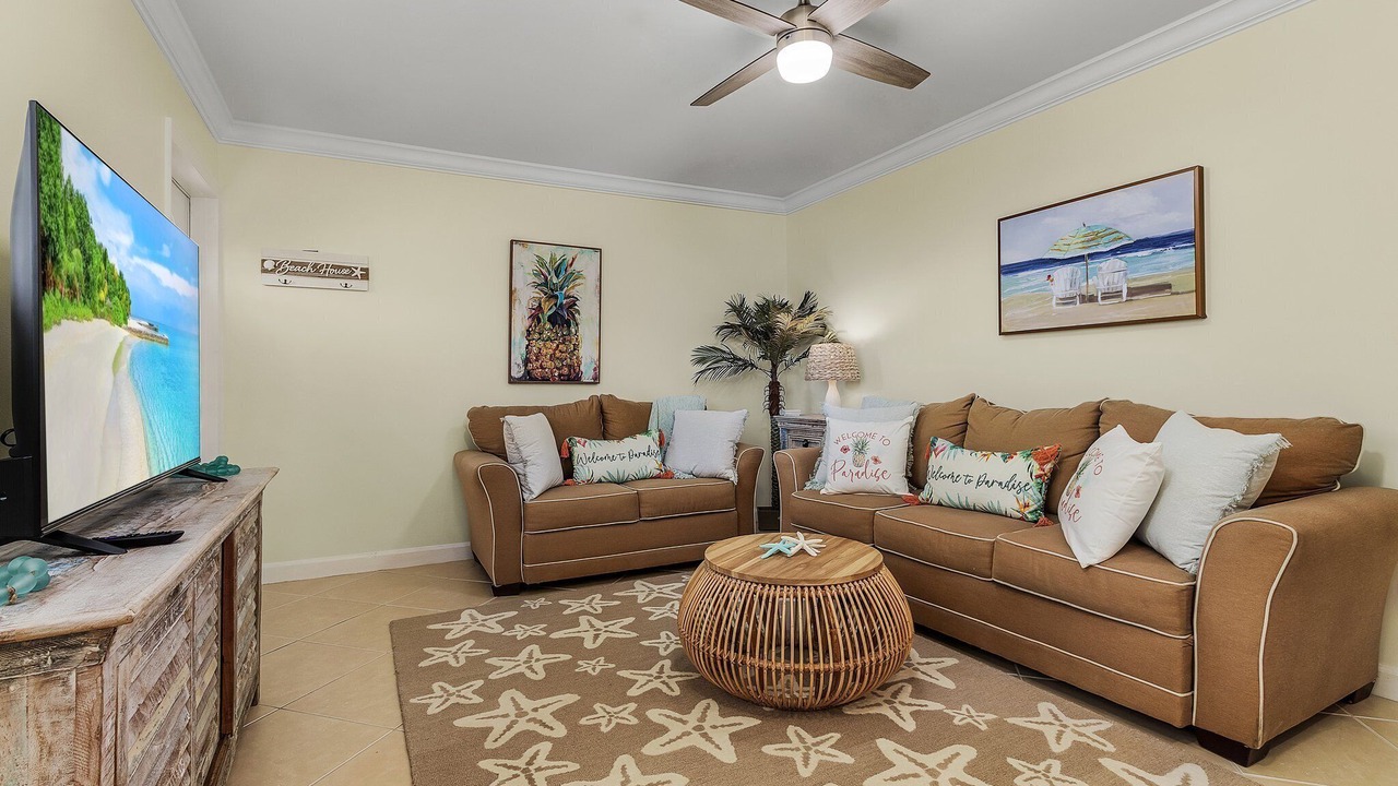 Photo of Livingroom in Lake Park
