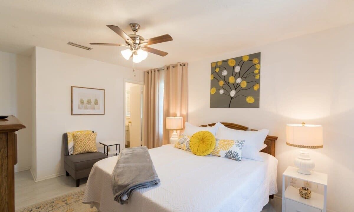 Photo of Bedroom in Rockledge