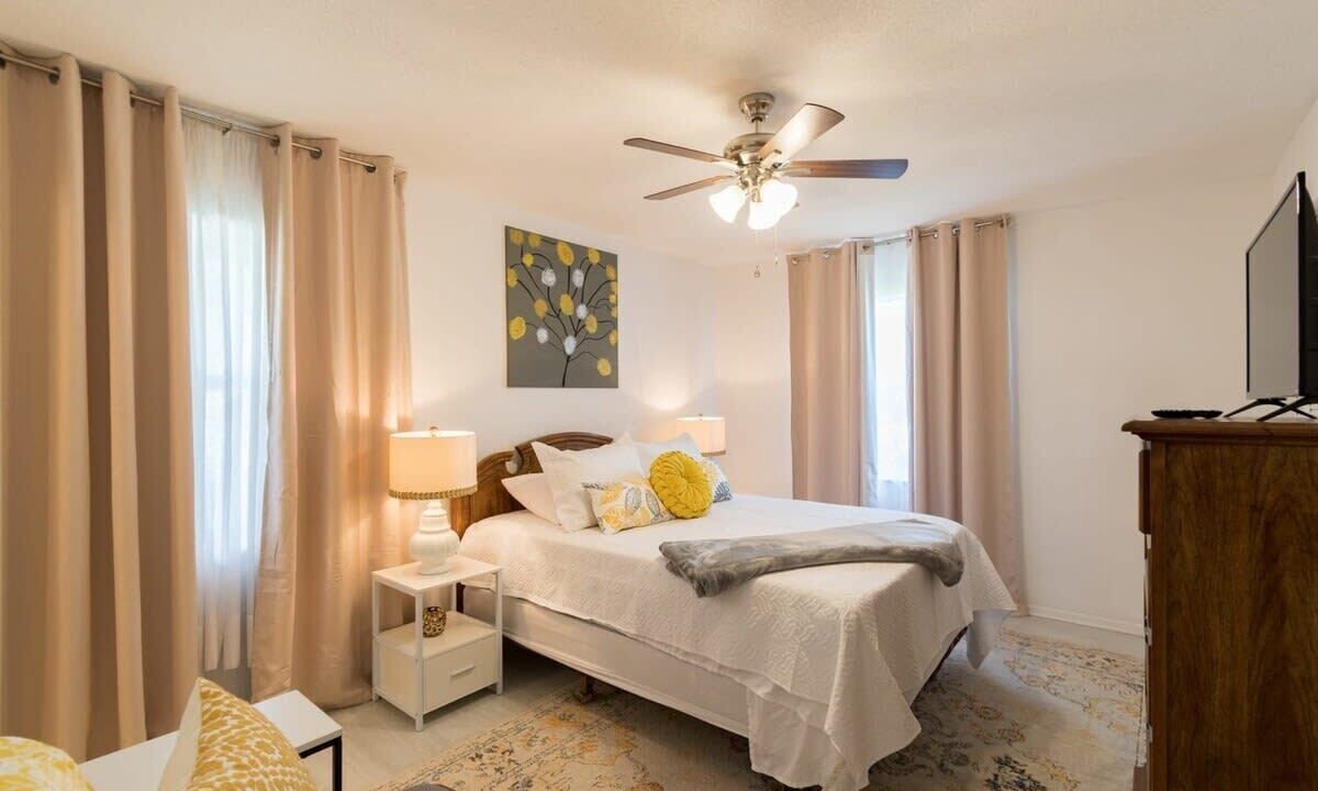 Photo of Bedroom in Rockledge