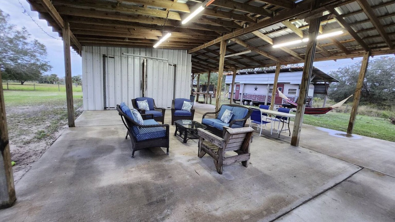 Photo of Patio Balcony in Okeechobee