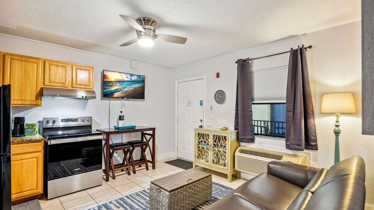 Photo of Livingroom in Redington Beach