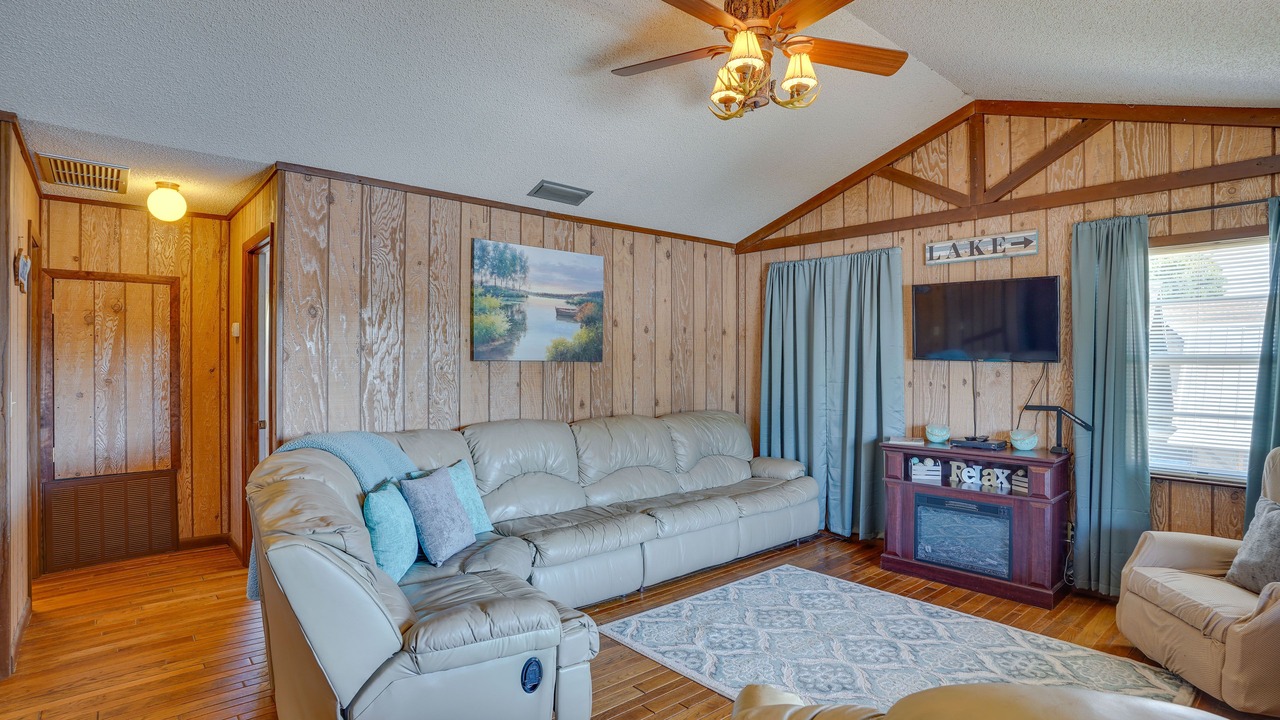 Photo of Bedroom in Fedhaven
