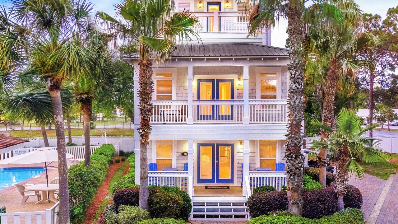 Photo of Outdoor in Emerald Waters Village