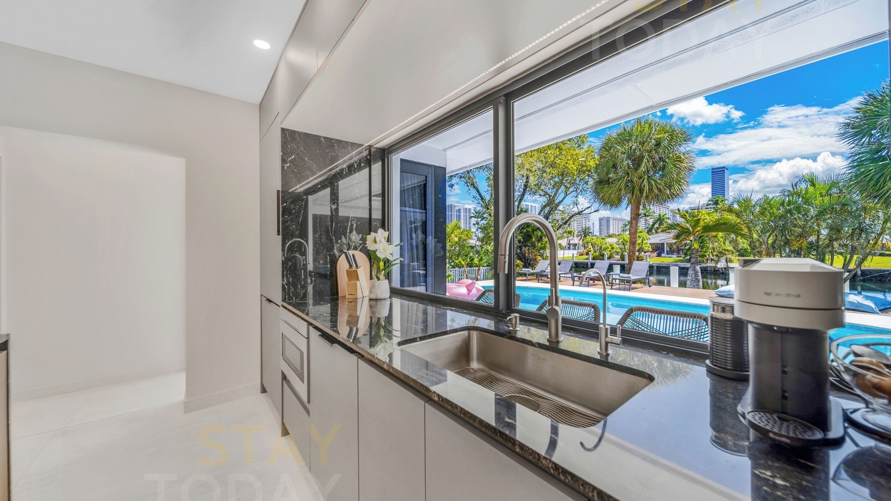 Photo of Kitchen in Hallandale Beach