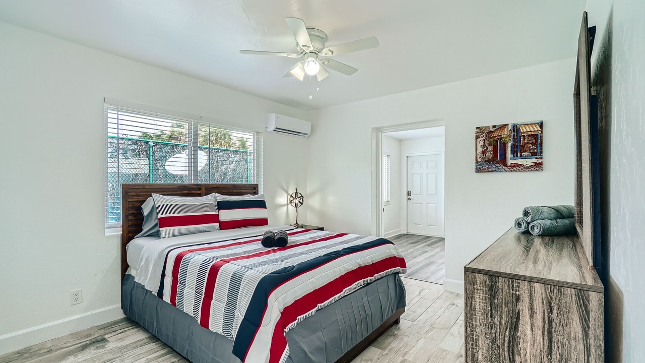 Photo of Livingroom in Palm Beach Shores