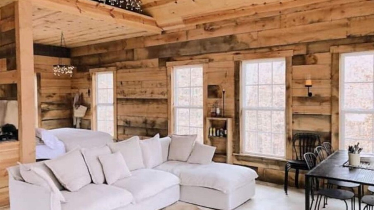 Photo of Livingroom in Rock Island