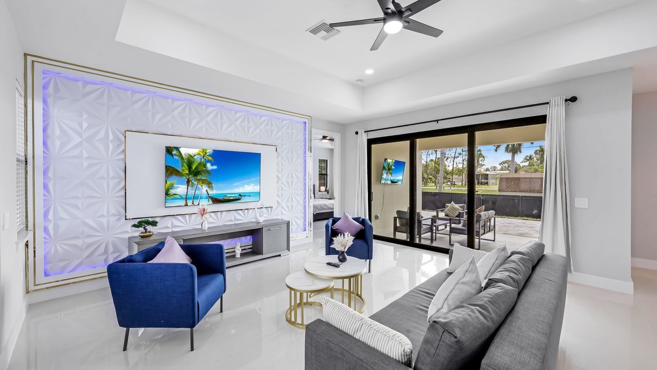 Photo of Livingroom in San Carlos Park