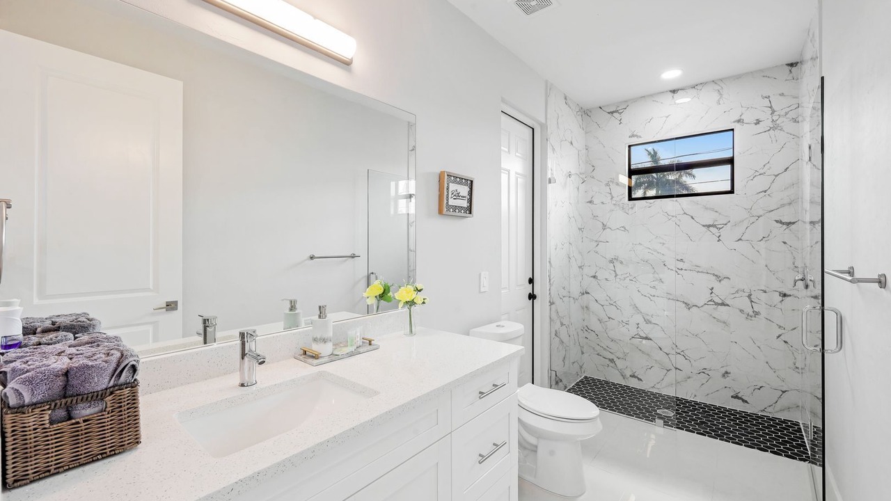Photo of Bathroom in San Carlos Park