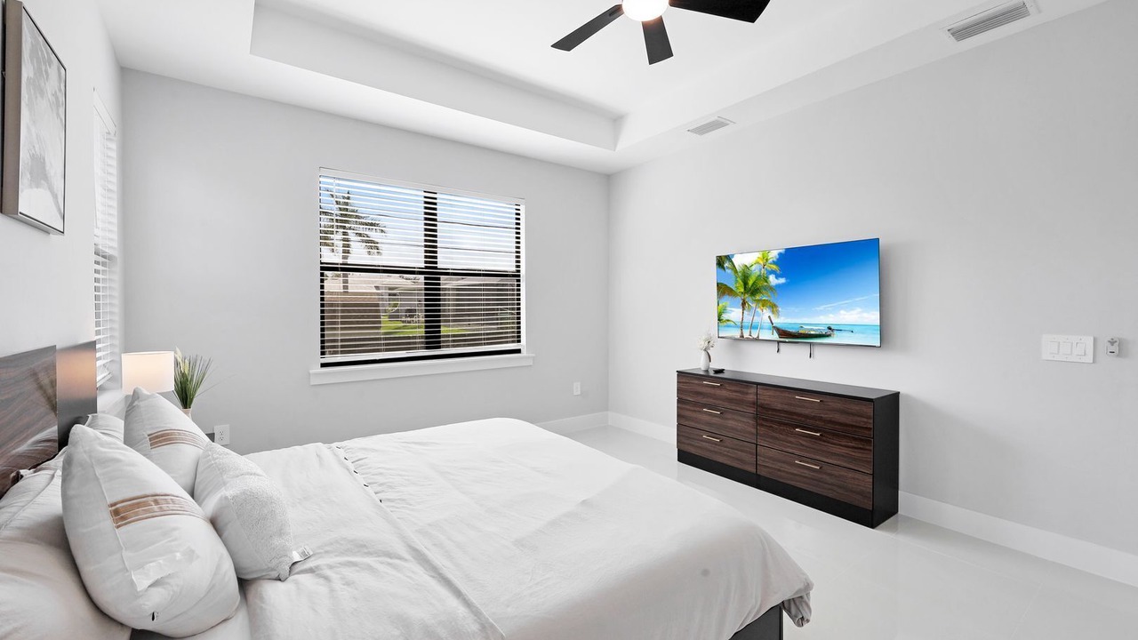 Photo of Bedroom in San Carlos Park