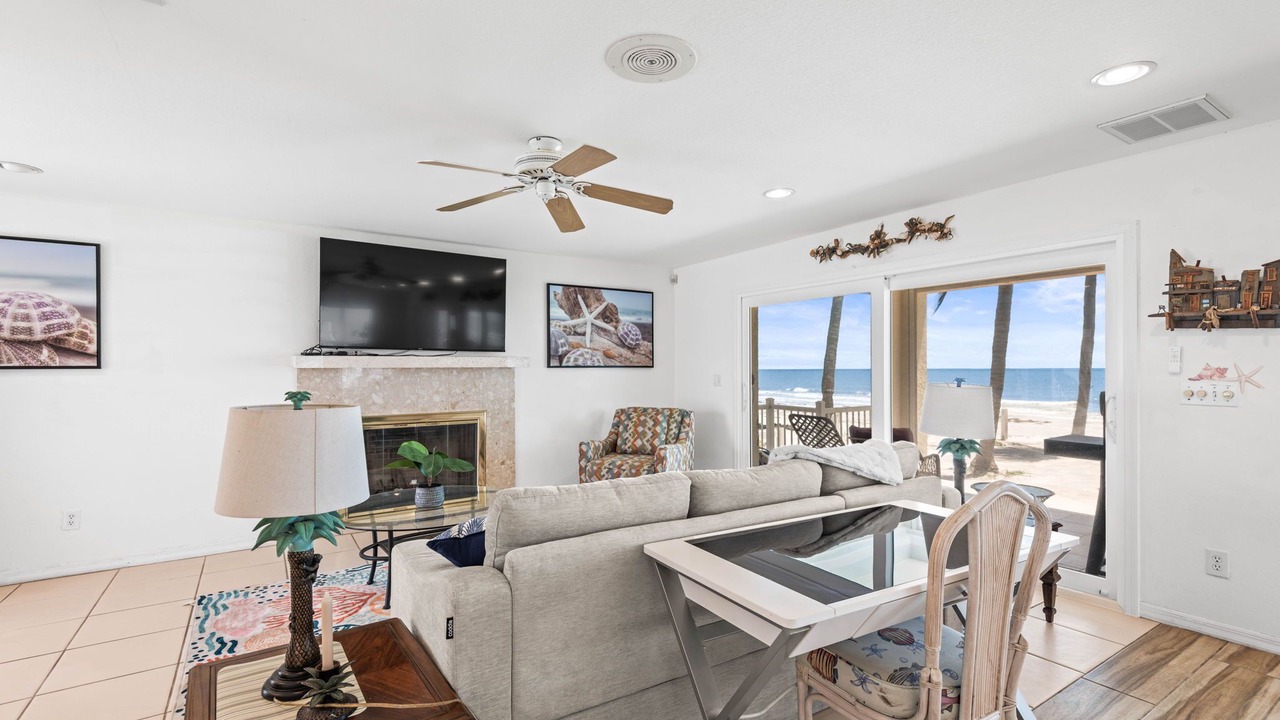 Photo of Livingroom in Redington Beach