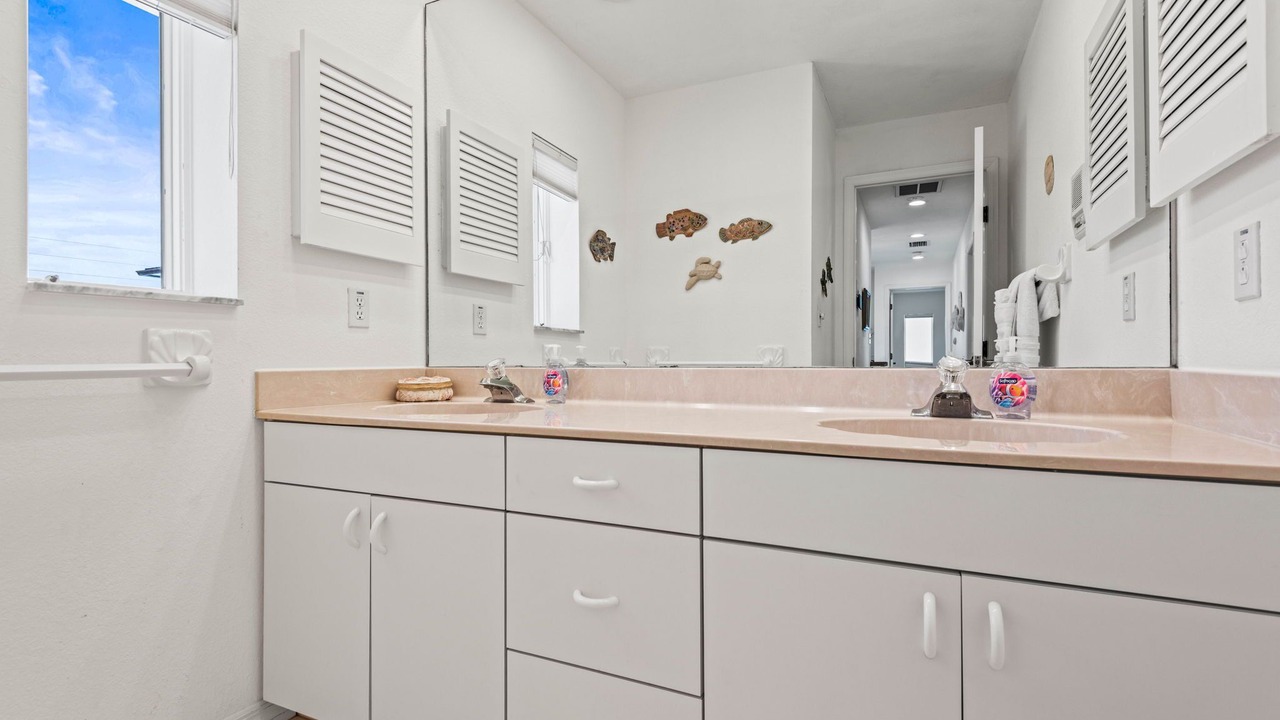Photo of Bathroom in Redington Beach