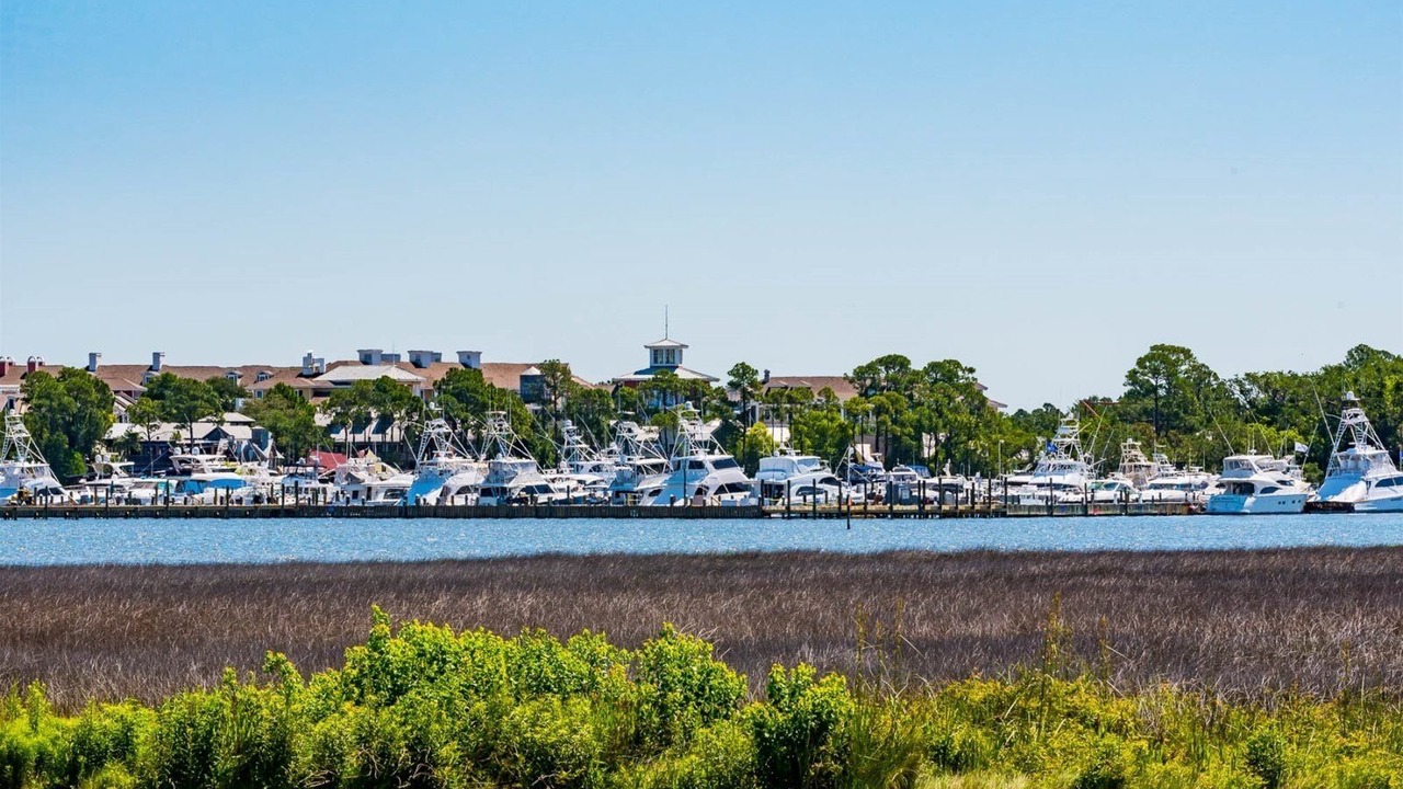 Photo of Others in Baytowne Wharf