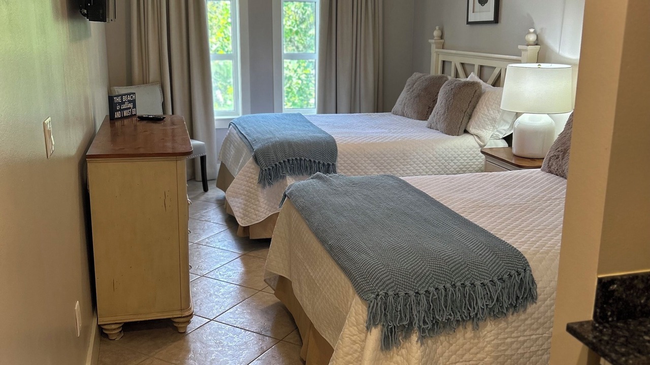 Photo of Bedroom in Baytowne Wharf