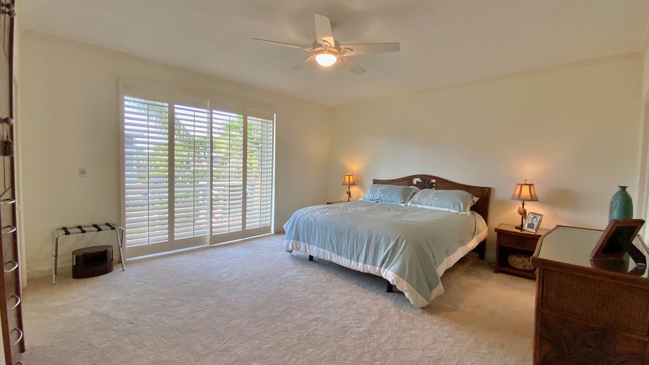 Photo of Bedroom in Venetian Shores
