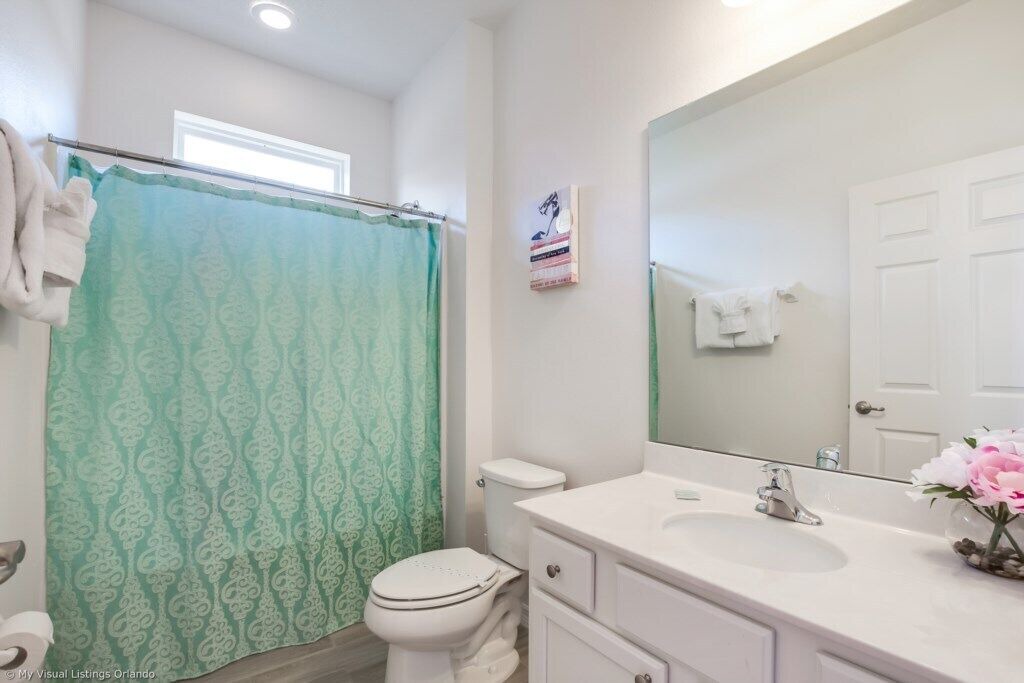 Photo of Bathroom in Loughman