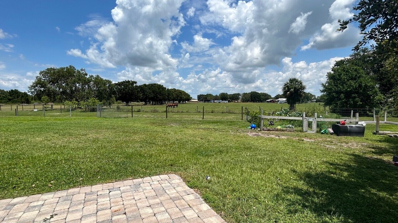Photo of Outdoor in Okeechobee
