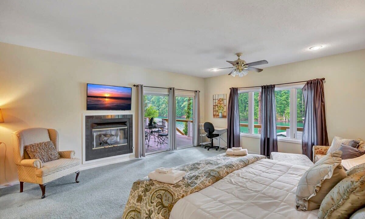 Photo of Bedroom in Indian Oaks