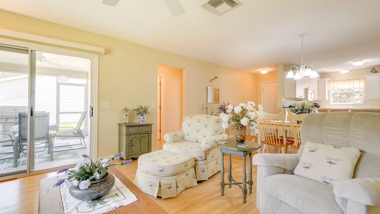 Photo of Livingroom in Lynnhaven