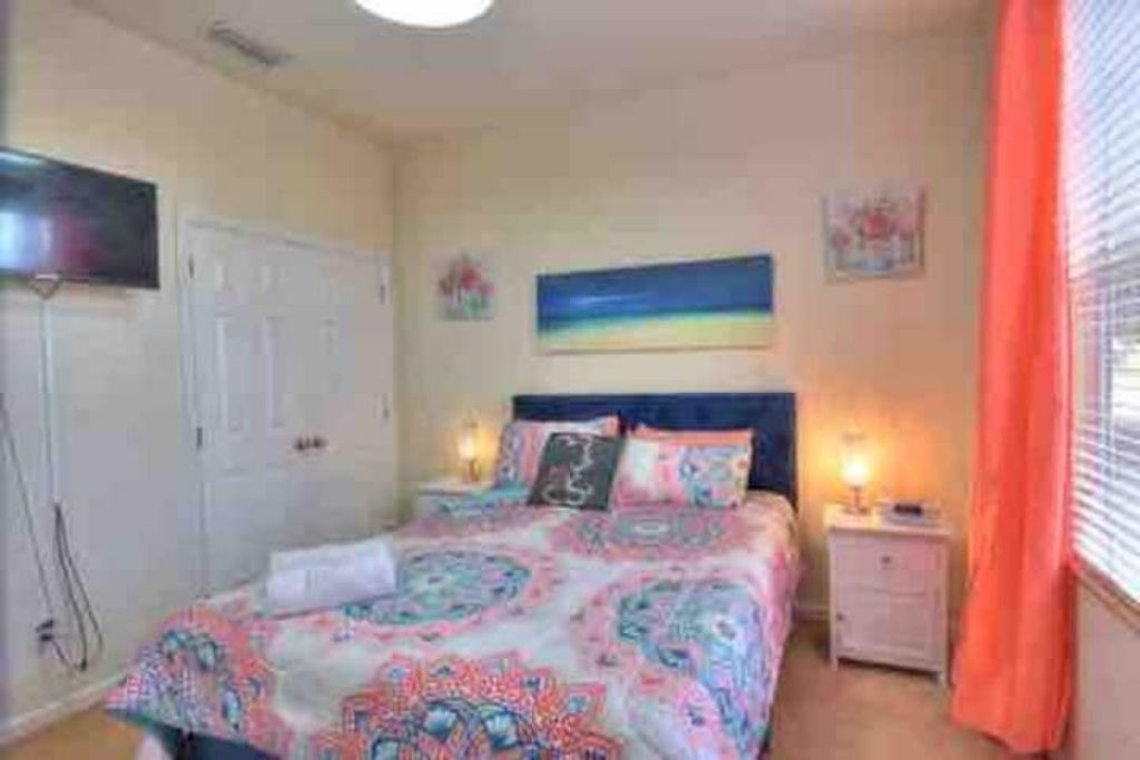 Photo of Bedroom in Trafalgar Village