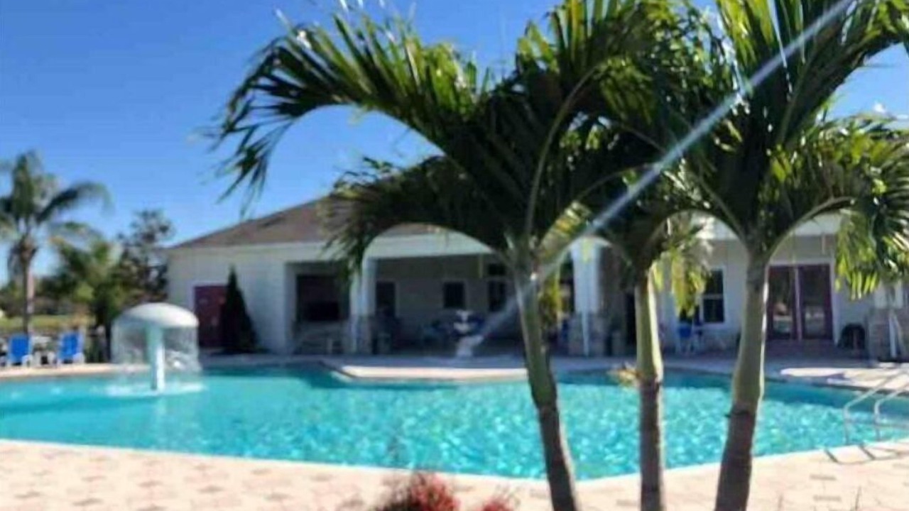 Photo of Outdoor in Trafalgar Village