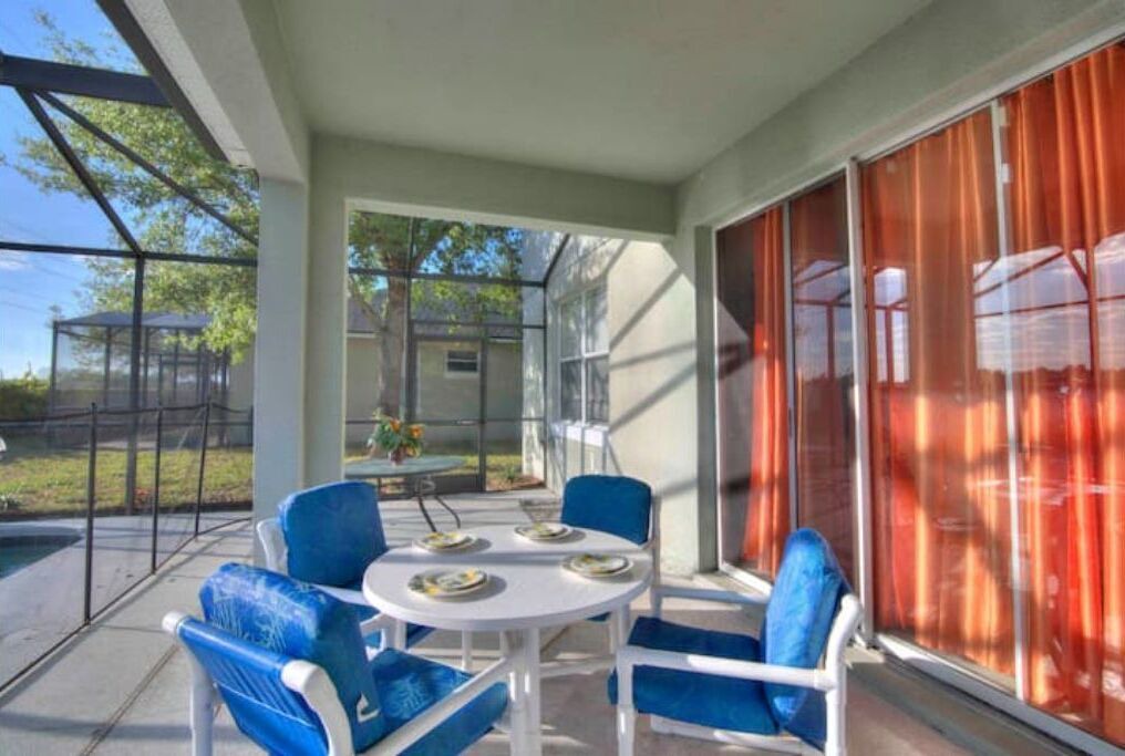 Photo of Outdoor in Trafalgar Village