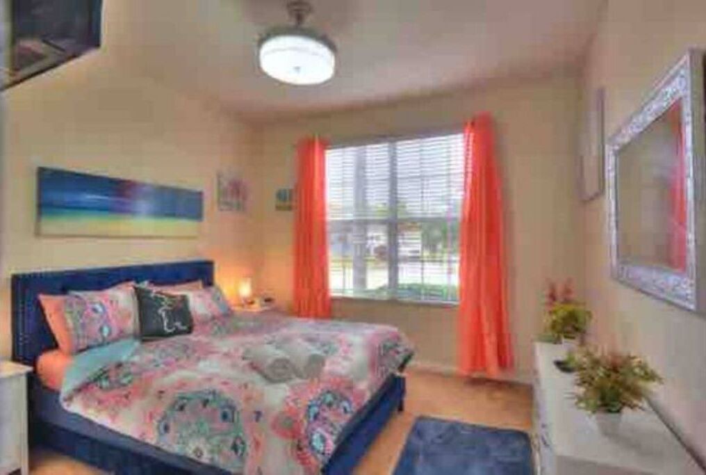 Photo of Bedroom in Trafalgar Village