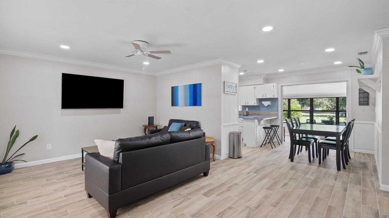 Photo of Bedroom in Lakewood Park