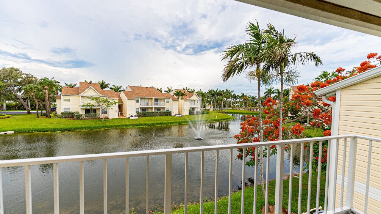 Photo of Patio Balcony in Ocean Side Village