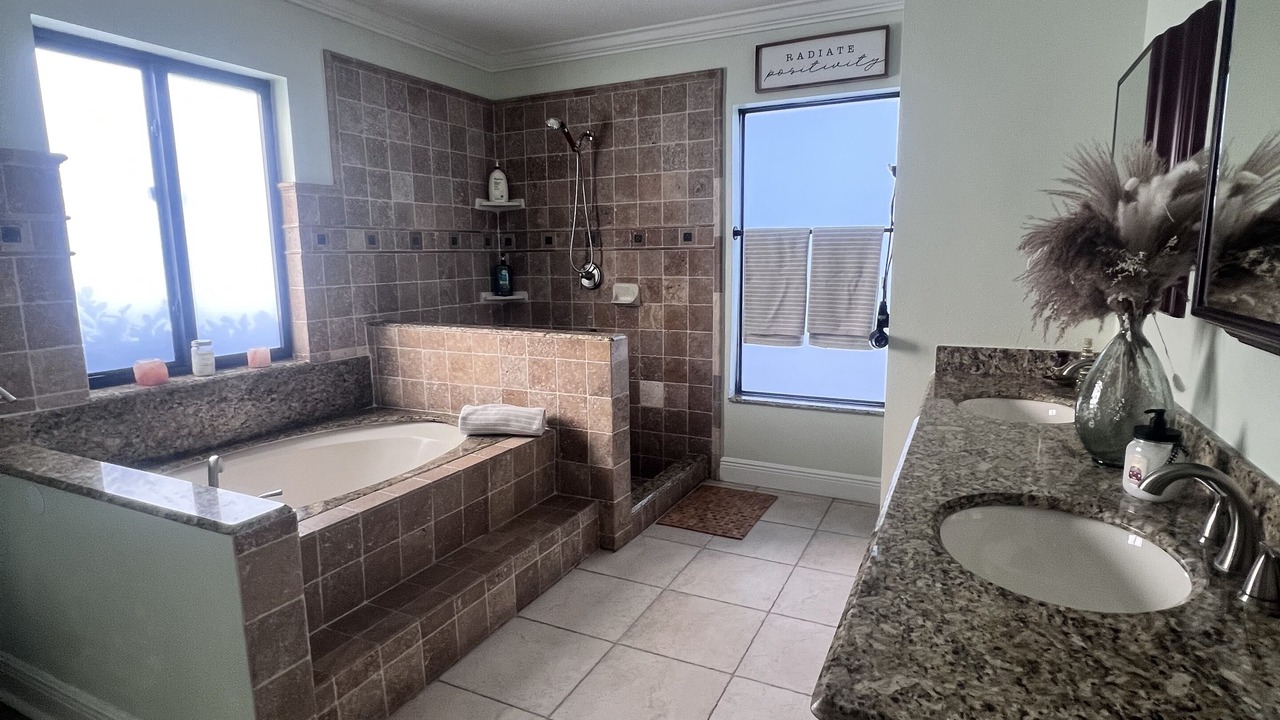 Photo of Bathroom in Port Saint Lucie