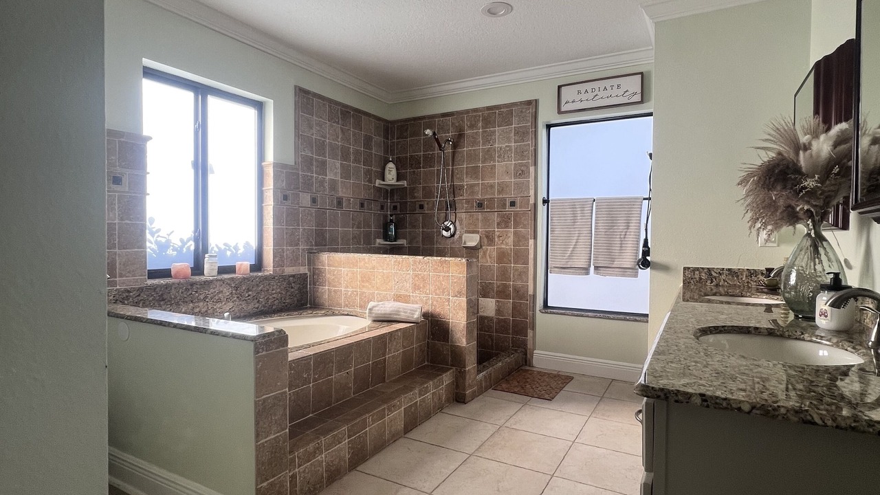 Photo of Bathroom in Port Saint Lucie
