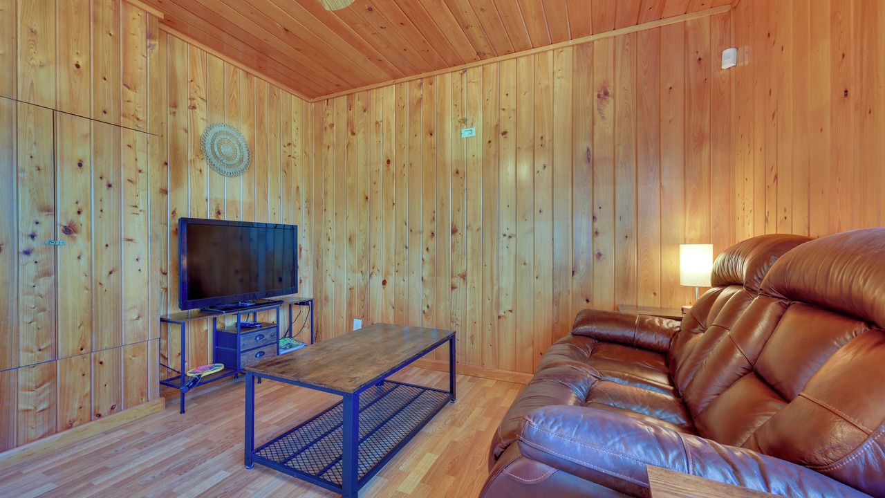 Photo of Livingroom in East Palatka