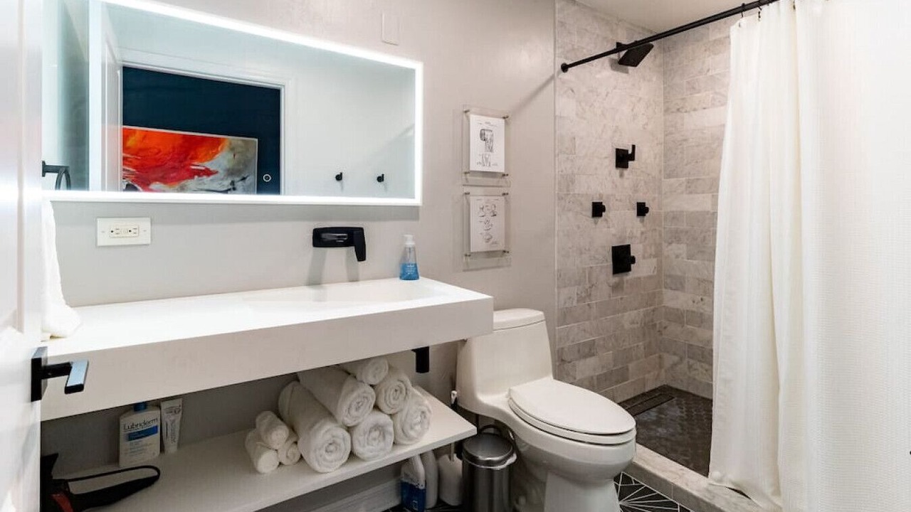 Photo of Bathroom in Innovation District