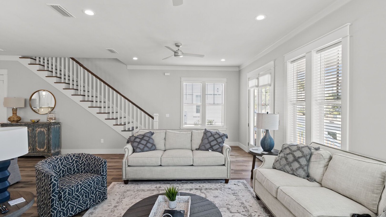 Photo of Livingroom in Lakeside at Blue Mountain Beach