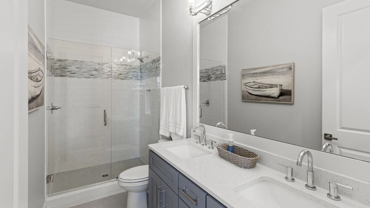 Photo of Bathroom in Lakeside at Blue Mountain Beach